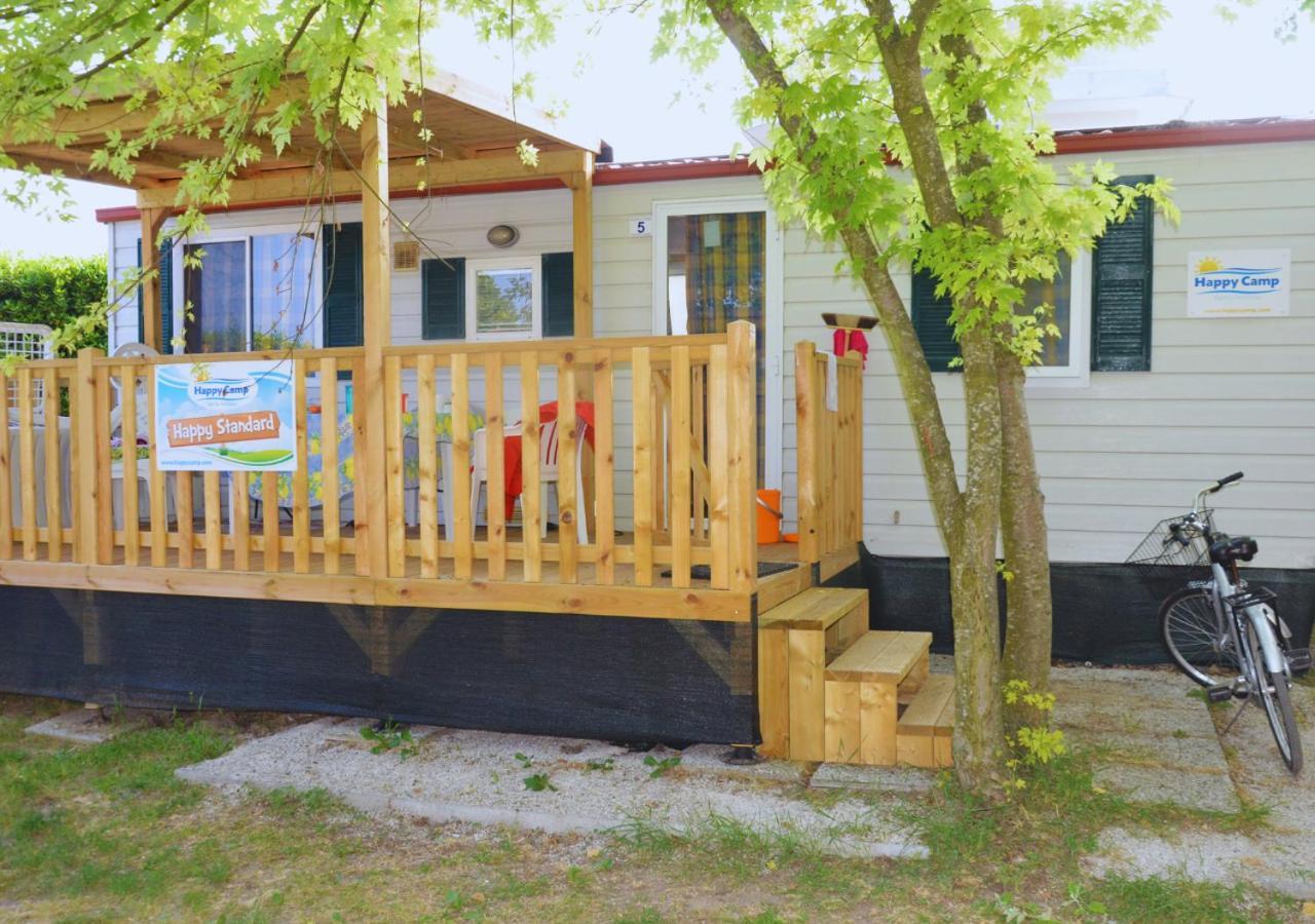 Happy Camp Mobile Homes In Camping Village Baia Paradiso Badesi Exteriör bild